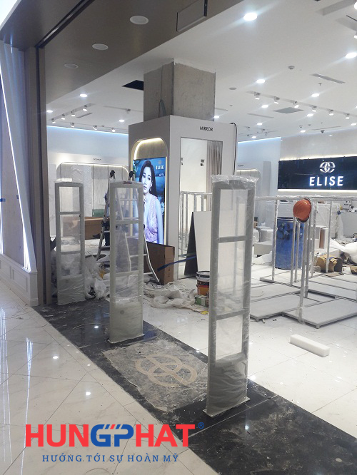 Lắp đặt 4 bộ cổng từ S2028 cho thời trang Elise tại Aeon mall, Hà Đông 2