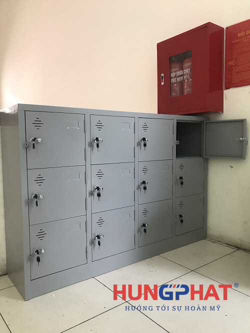 Phân phối 3 bộ tủ locker theo yêu cầu tại trường THCS Hoàn Kiếm2
