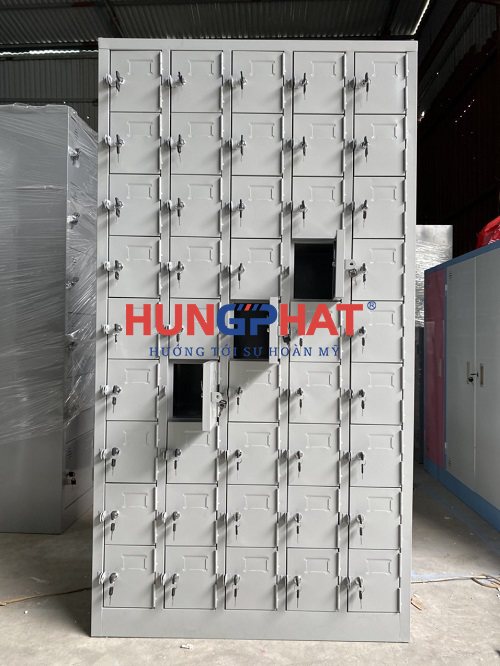 Tủ sắt locker 45 ngăn phân phối tại KCN Hòa Khánh, Đà Nẵng1