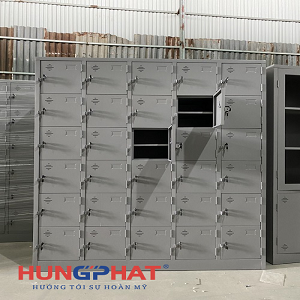 Tủ locker 30 ngăn thêm khay phân phối tại Acecook Việt Nam