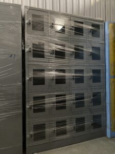 Bàn giao tủ locker 20 ngăn cánh meka cho khách hàng tại Thái Nguyên