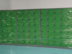 Tủ locker 30 ngăn màu xanh ứng dụng tại nhiều không gian lưu trữ