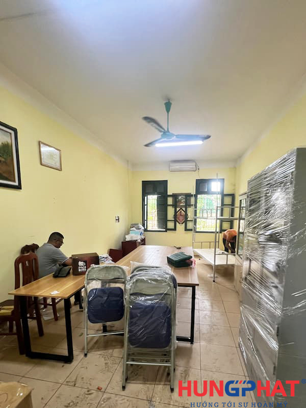 Giường tầng sắt
