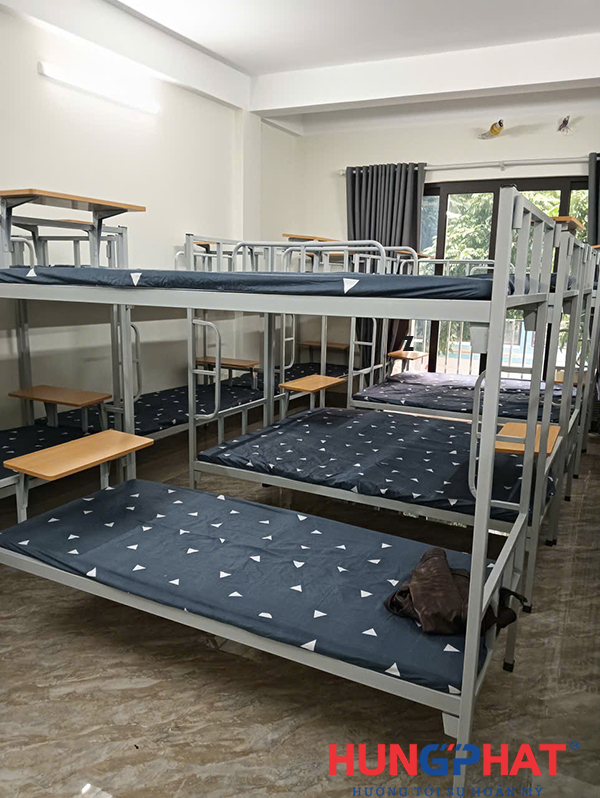 Lắp đặt 20 bộ giường tầng sắt có bàn học tại trường du học sinh Nhật